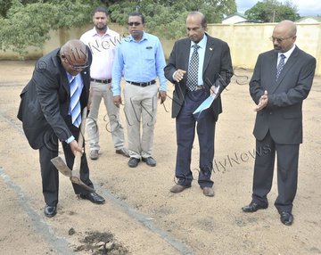 SRI LANKA COMMUNITY BUILDS KGOTLA SHELTER